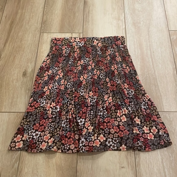 Status by Chenault Floral Pleated Skirt - Picture 5 of 5